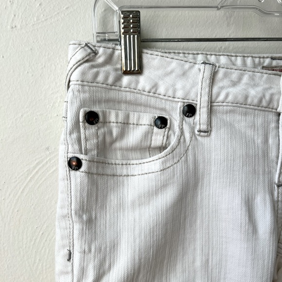 Free People White Skinny Jeans - Picture 2 of 11
